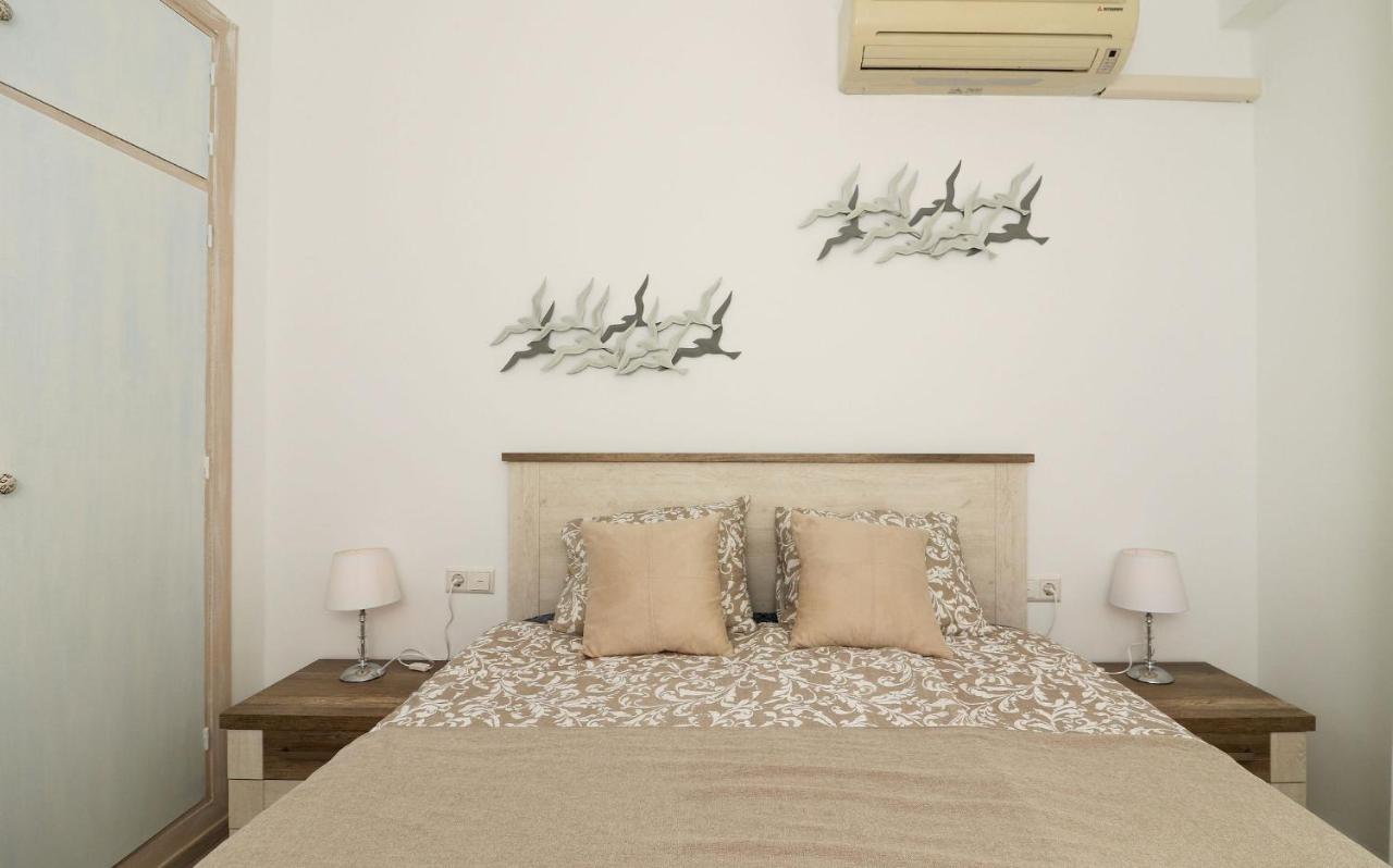 Family Apartment Walking Distance To The Sea And All Amenities Sitio de Calahonda ภายนอก รูปภาพ