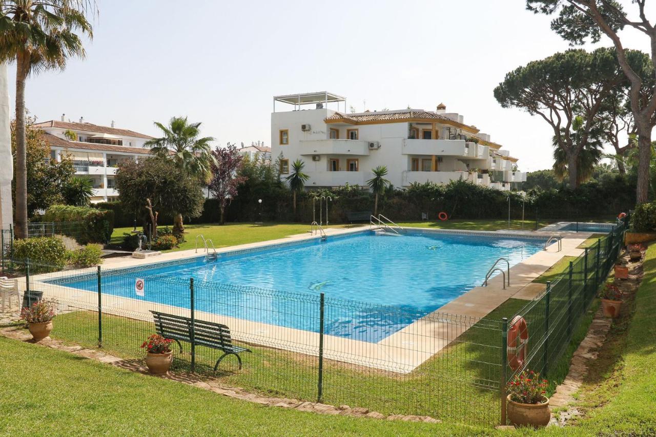 Family Apartment Walking Distance To The Sea And All Amenities Sitio de Calahonda ภายนอก รูปภาพ